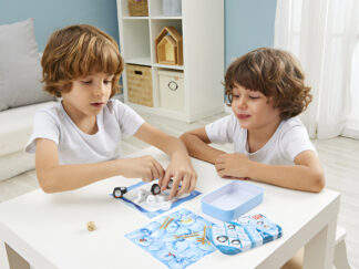 Escaleras Y Serpientes 3d Juego De Mesa + Ta Te Ti Hape