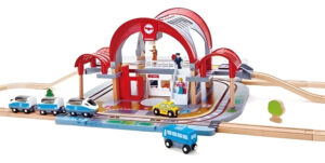 Estación De Tren Didáctica Ciudad Hape Juguete Trenes Pista Estación Tren Madera